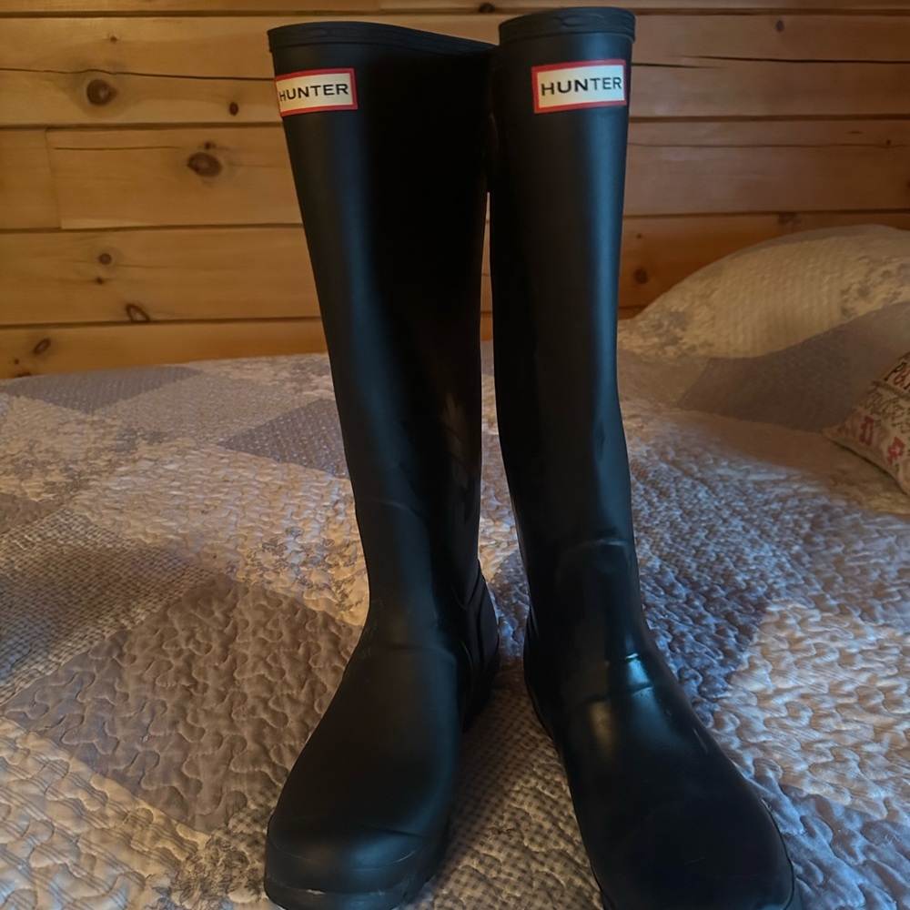 Hunter Black Waterproof Adjustable Women’s Rain Boots